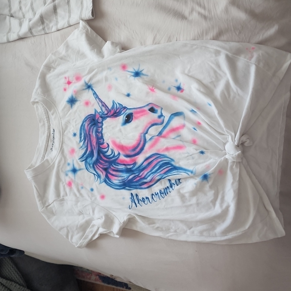 Abercrombie kids tshirt